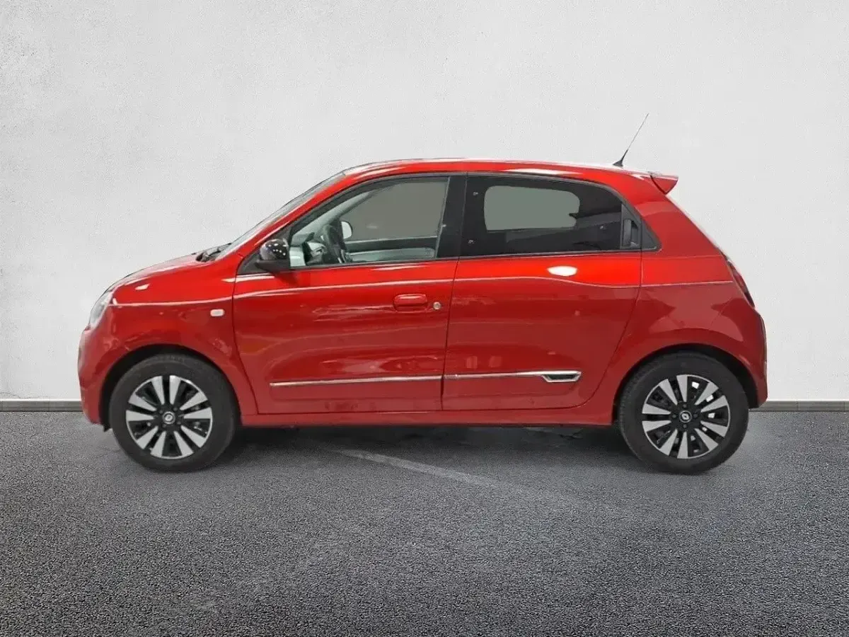 Usado Renault Twingo Techno 59 kW (81 CV) 2024 Rojo Utilitario