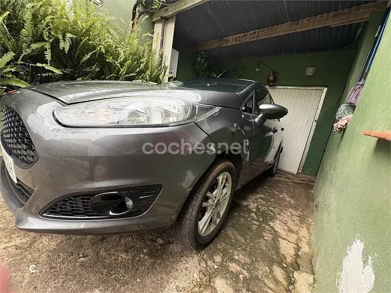 Usado Ford Fiesta Trend 82 CV (60 kW) 2017 Gasolina Utilitario