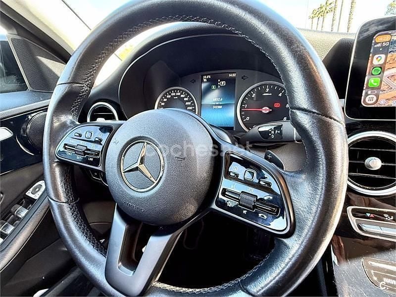 Usado Mercedes C220 194 CV (142 kW) 2018 Negro Familiar