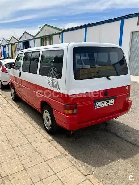 Usado VW Caravelle Trendline 102 CV (75 kW) 2013 Rojo Van
