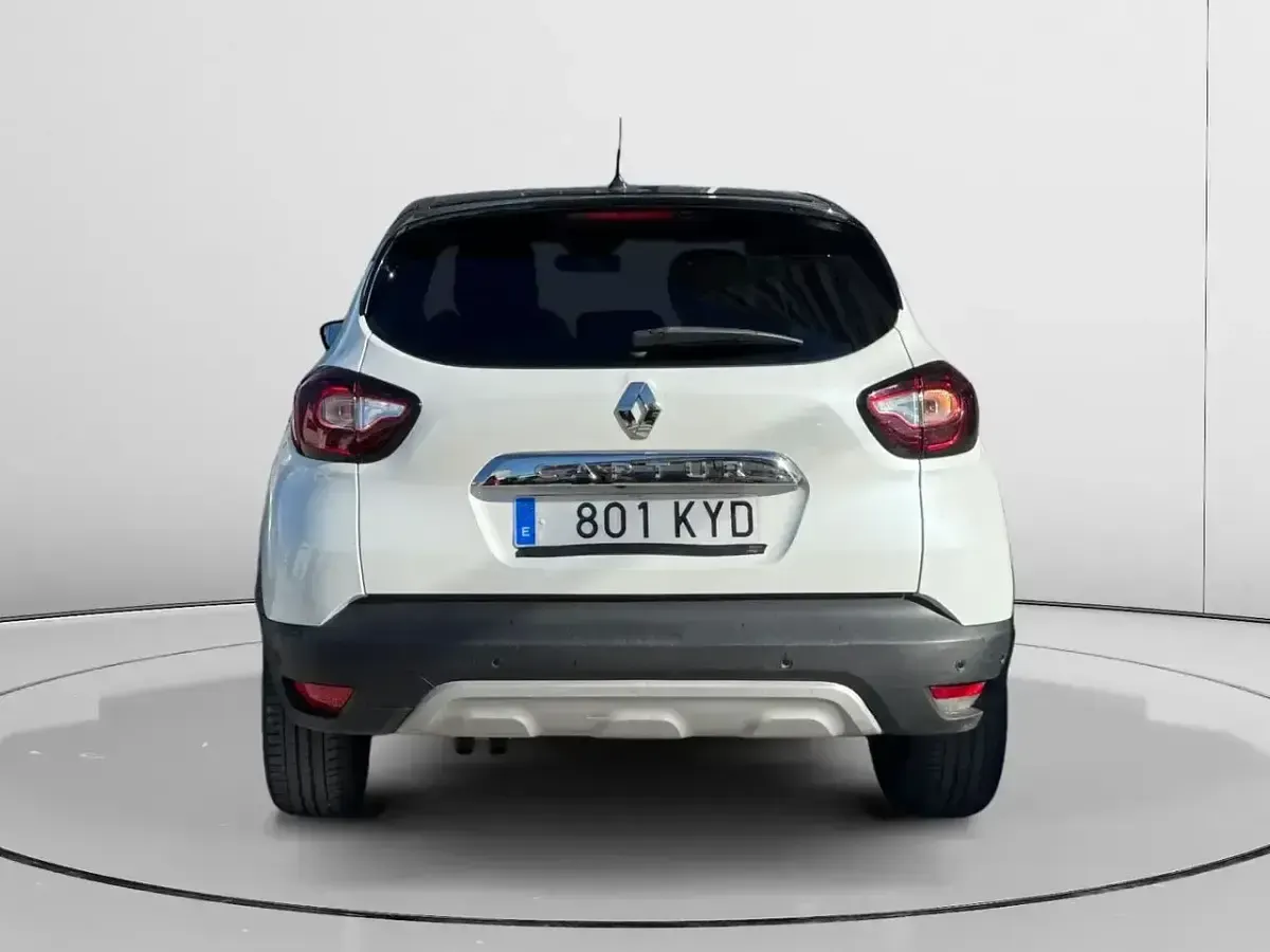 Usado Renault Captur Zen 150 CV (110 kW) 2019 Blanco SUV