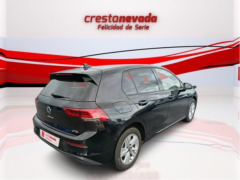 Usado VW Golf VIII Life 110 CV (80 kW) 2021 Negro Berlina