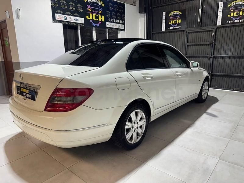 Usado Mercedes C220 Edition 170 CV (125 kW) 2010 Blanco Berlina
