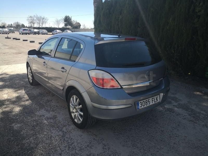Usado Opel Astra Enjoy 100 CV (73 kW) 2007 Azul Utilitario