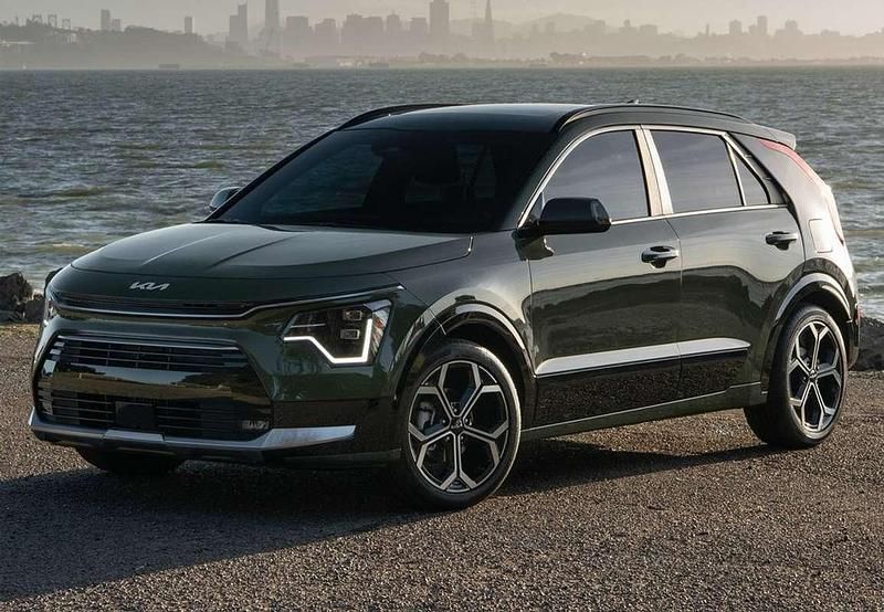 Usado Kia Niro 141 CV (103 kW) 2022 Negro SUV