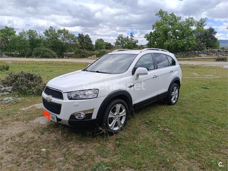 Blanco Usado 2012 Chevrolet Captiva LTZ SUV | 8500 € (Precio justo) - Imagen 1/4