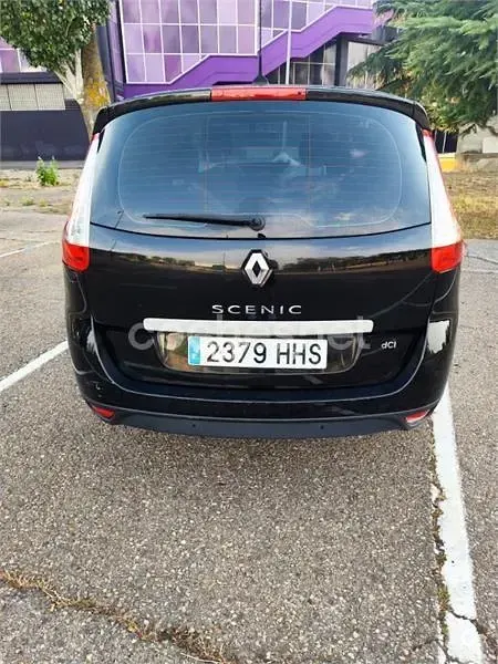 Usado Renault Grand Scénic Dynamique 110 CV (80 kW) 2011 Negro Monovolumen