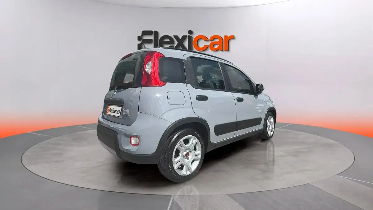 Usado Fiat Panda 71 CV (52 kW) 2023 Gris Utilitario