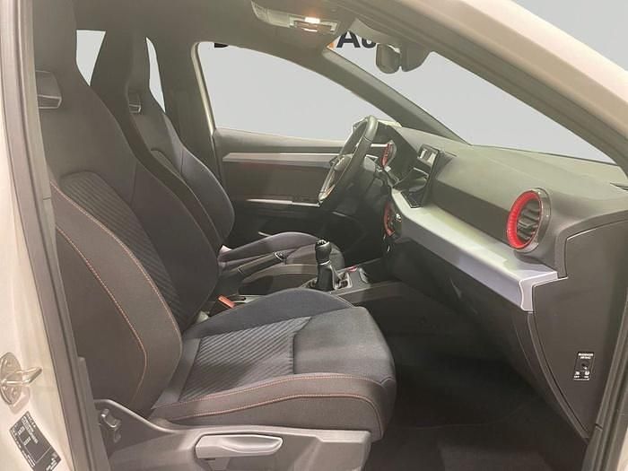 Usado Seat Ibiza FR 115 CV (84 kW) 2025 Blanco Utilitario