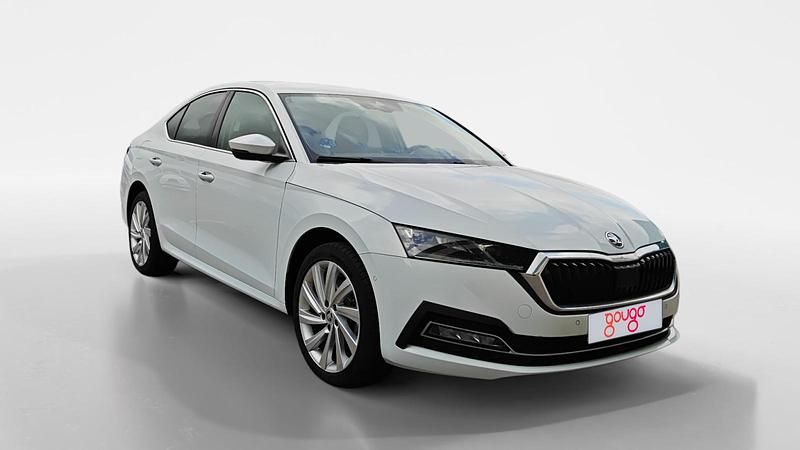 Usado Skoda Octavia Style 204 HP (150 kW) 2022 Branco Sedan