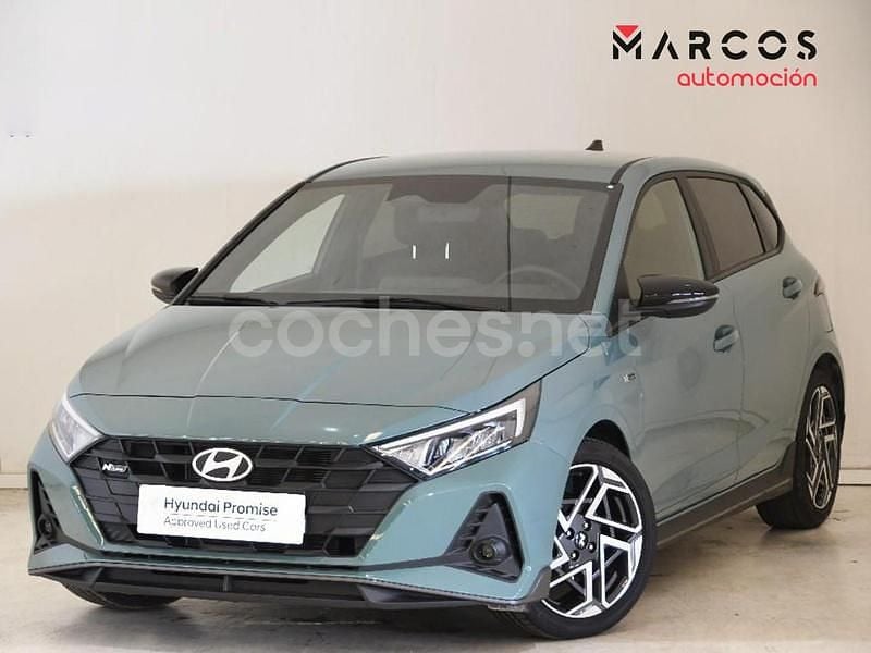 Verde Usado 2024 Hyundai i20 N Line Berlina | 18.900 € (Precio justo) - Imagen 1/4