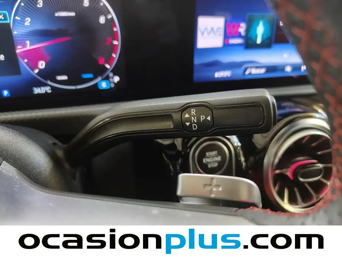 Usado Mercedes A180 Advanced 136 CV (100 kW) 2024 Blanco Utilitario