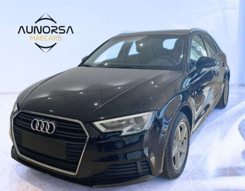 Negro Usado 2019 Audi A3 Sportback Basis Berlina | 20.800 € (Precio justo) - Imagen 1/4