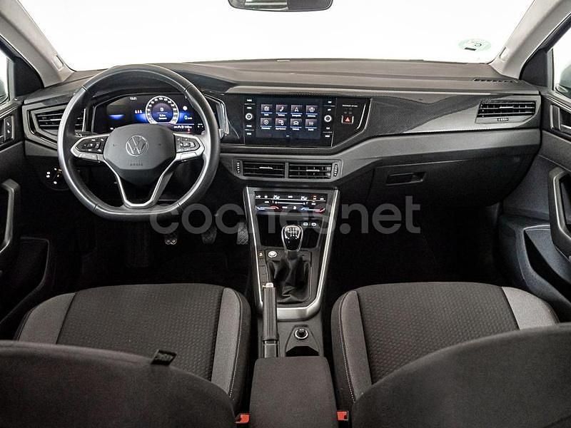 Usado VW Taigo 115 CV (84 kW) 2025 Gris / plata SUV