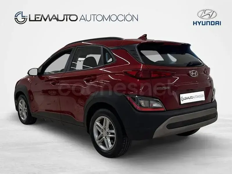 Usado Hyundai Kona 120 CV (88 kW) 2023 Granate SUV