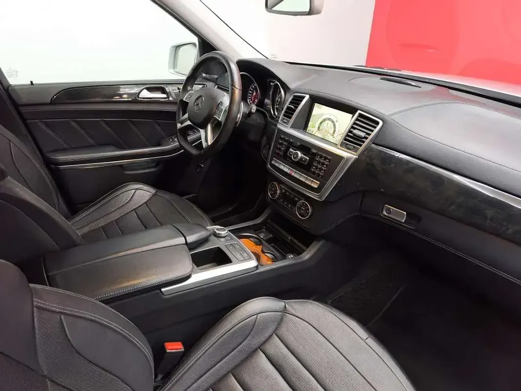 Usado Mercedes GL63 AMG AMG 557 CV (409 kW) 2014 Plateado SUV