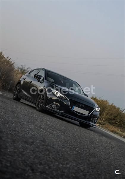 Usado Mazda 3 120 CV (88 kW) 2016 Negro Berlina