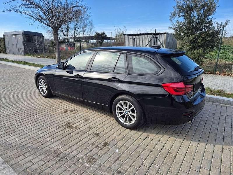 Usado BMW 318 150 CV (110 kW) 2017 Negro Berlina