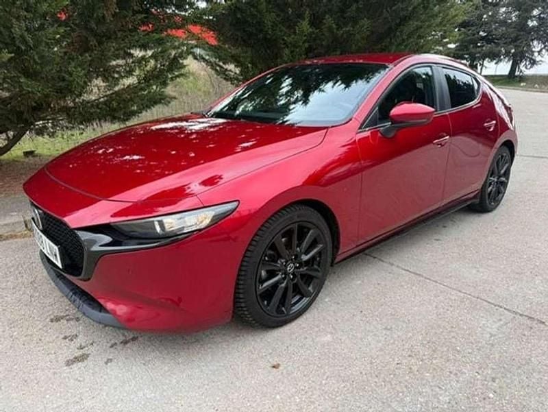 Używany Mazda 3 186 KM (136 kW) 2021 Czerwony Hatchback