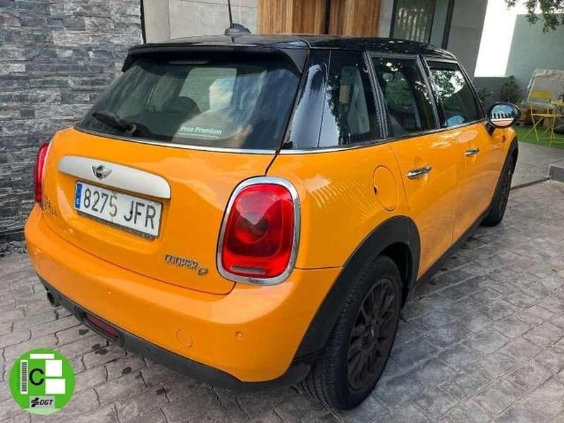 Usado Mini Cooper D 116 CV (85 kW) 2015 Amarillo Utilitario