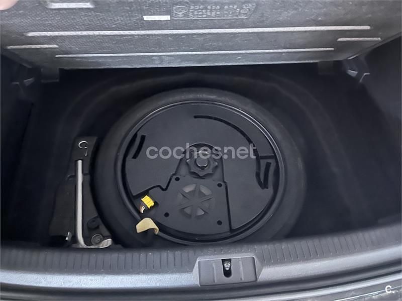 Usado VW Golf VII GTI 245 CV (180 kW) 2019 Negro Berlina