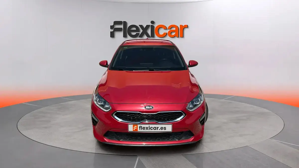 Usado Kia Ceed 120 CV (88 kW) 2021 Rojo Utilitario