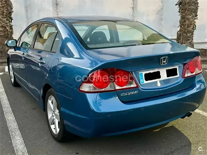 Usado Honda Civic Comfort 140 CV (102 kW) 2006 Azul Berlina