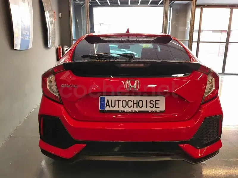 Usado Honda Civic Prestige 182 CV (133 kW) 2019 Rojo Berlina