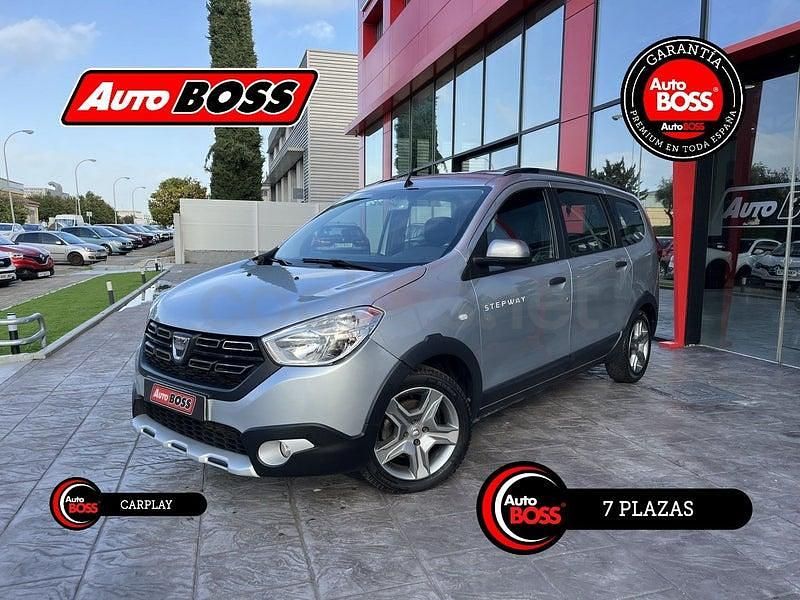 Usado Dacia Lodgy Comfort 130 CV (95 kW) 2020 Gris / plata Monovolumen