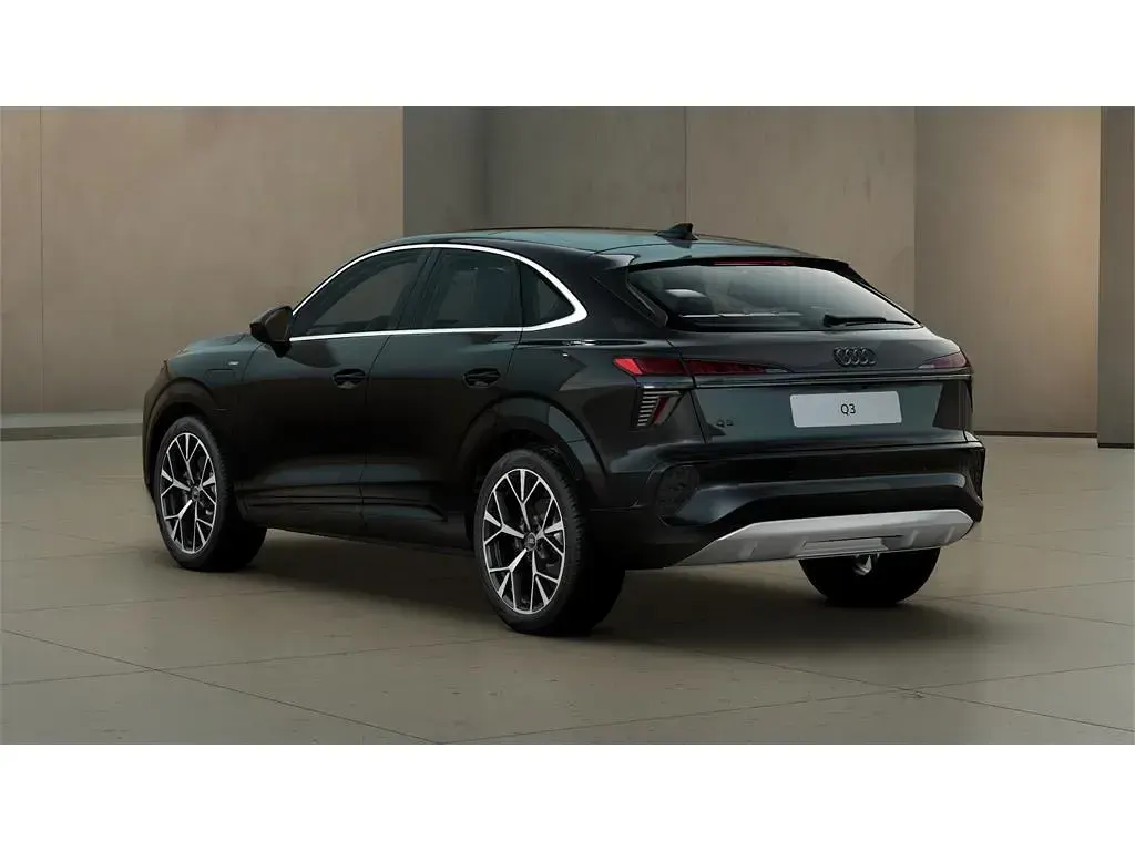 Nuevo Audi Q3 Sportback 272 CV (200 kW) 2025 Negro mito SUV
