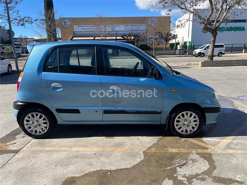Usado Hyundai Atos GLS 55 CV (40 kW) 2001 Azul Utilitario