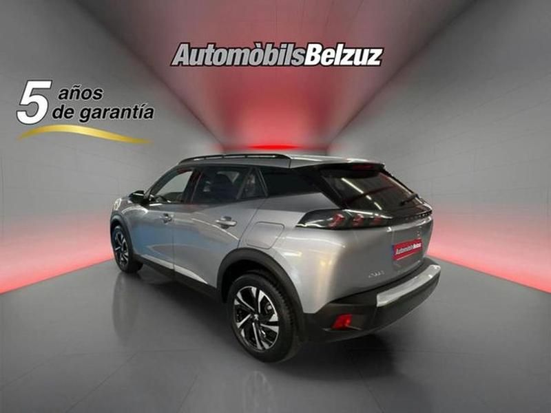 Usado Peugeot 2008 Allure 101 CV (74 kW) 2022 Plateado SUV