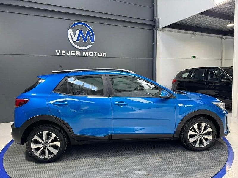 Usado Kia Stonic Plus 101 HP (74 kW) 2022 Azul SUV