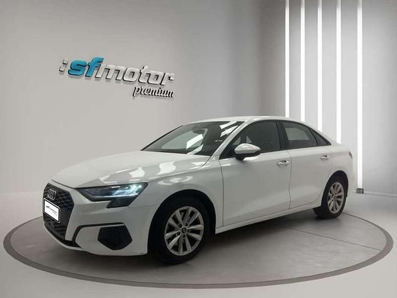 Usado Audi A3 Premium 110 CV (80 kW) 2021 Blanco Berlina