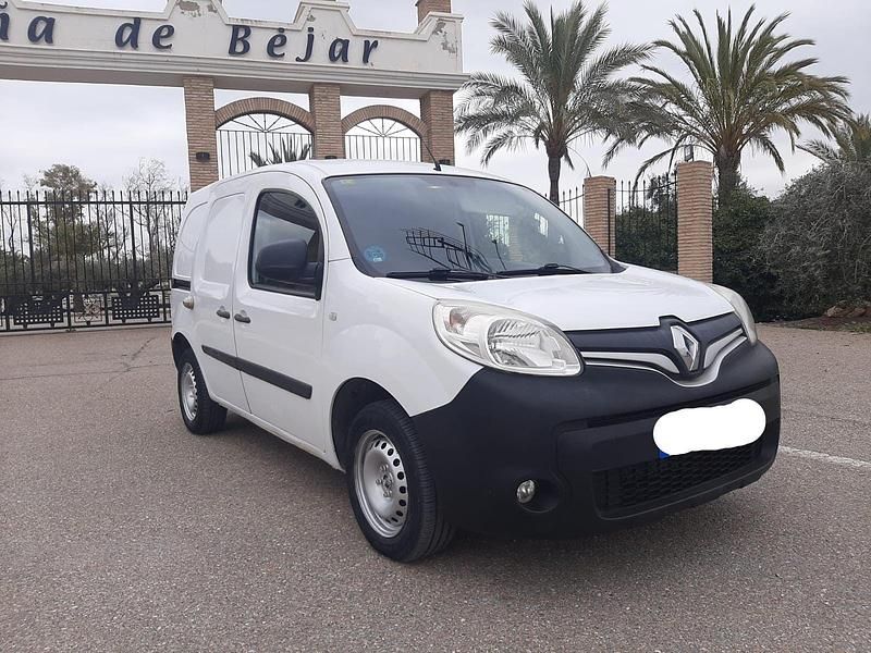 Usado Renault Kangoo 75 CV (55 kW) 2018 Blanco Monovolumen