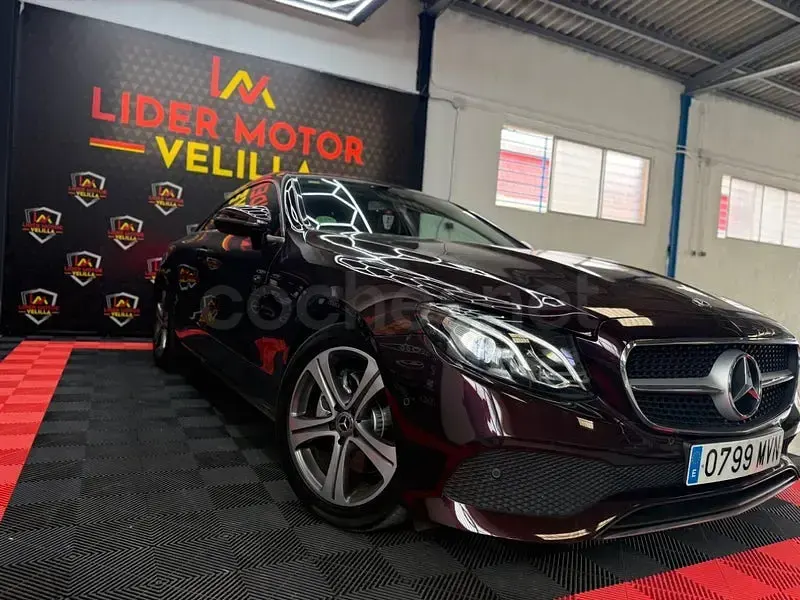 Usado Mercedes E220 194 CV (142 kW) 2019 Marrón Coupe