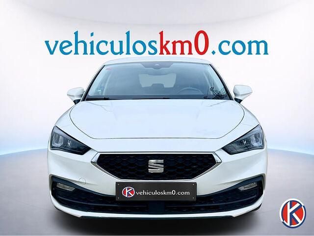 Usado Seat Leon Style 110 CV (80 kW) 2021 Blanco Utilitario