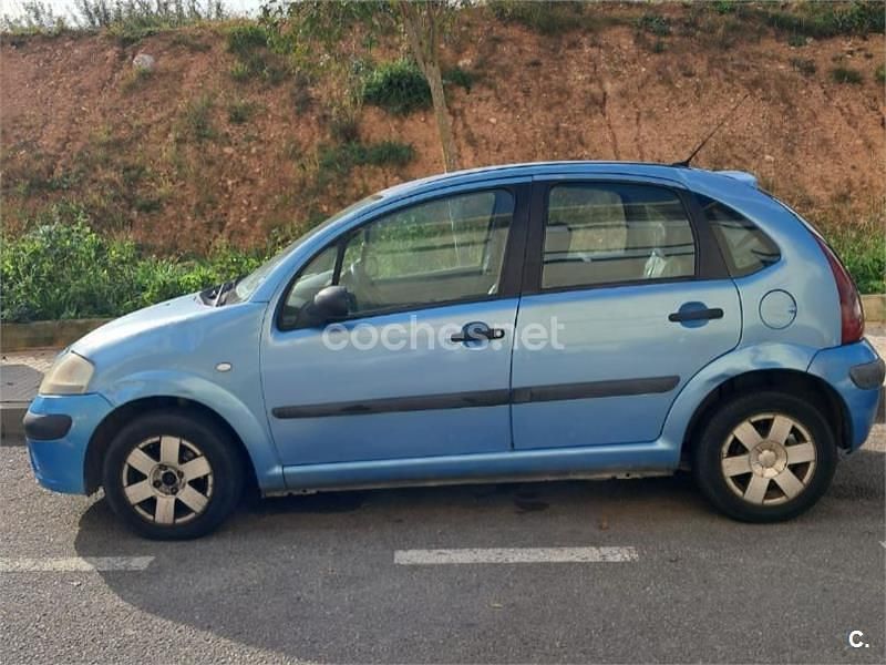 Usado Citroën C3 70 CV (51 kW) 2002 Azul Utilitario