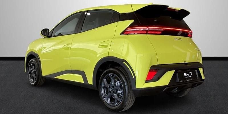 Nuevo BYD Dolphin Surf Boost 64 kW (88 CV) 2026 Amarillo Utilitario