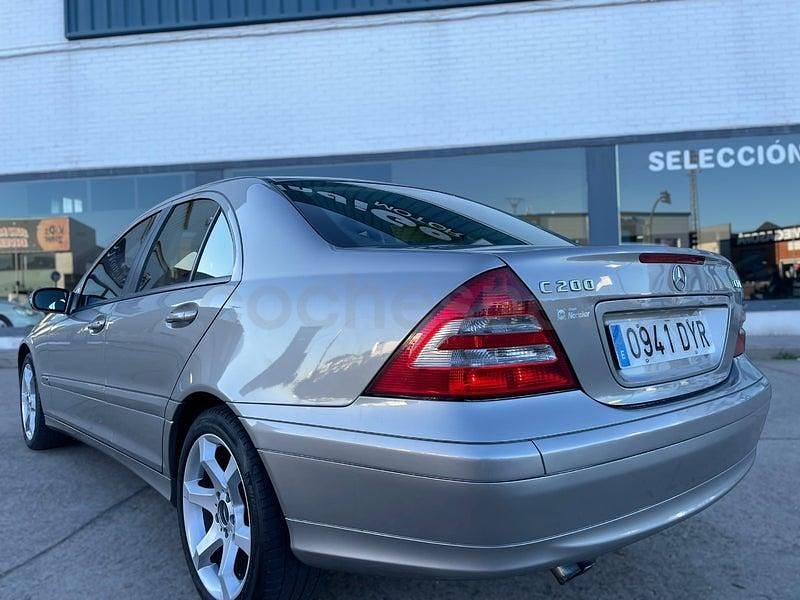 Usado Mercedes C200 Sport Edition 122 CV (89 kW) 2007 Beige Berlina
