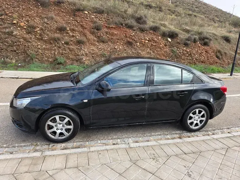 Usado Chevrolet Cruze LS 150 CV (110 kW) 2009 Gris / plata Berlina