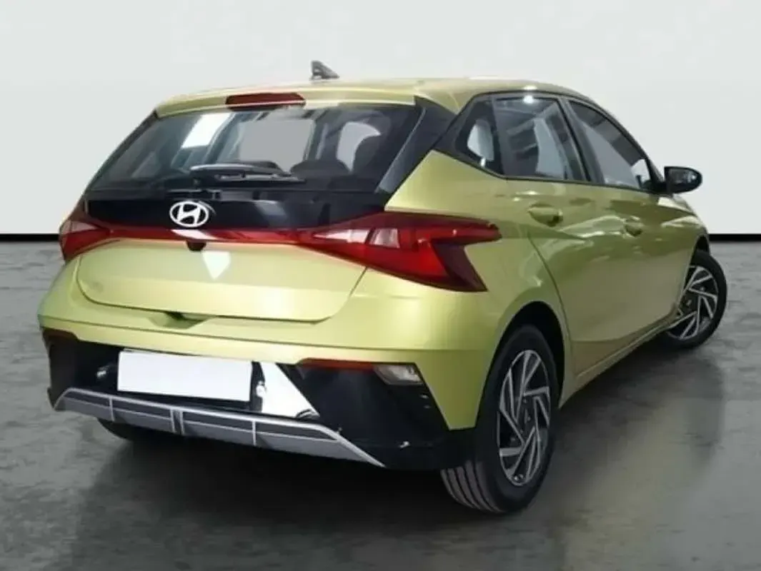 Usado Hyundai i20 101 CV (74 kW) 2025 Verde Utilitario