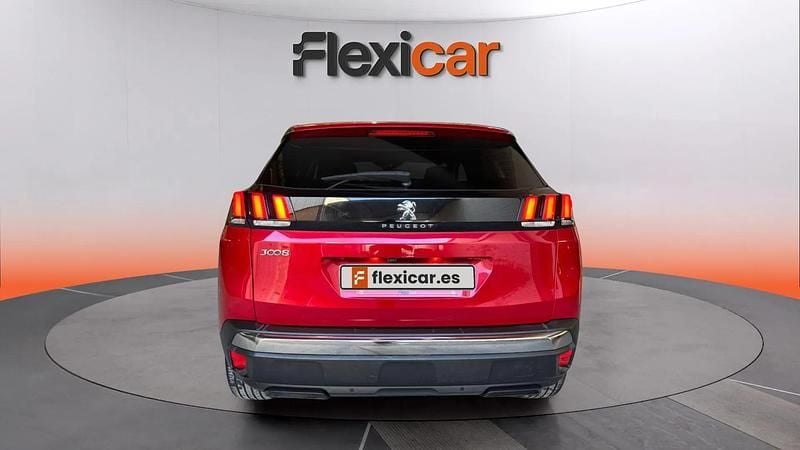 Usado Peugeot 3008 Allure 131 CV (96 kW) 2019 Granate SUV