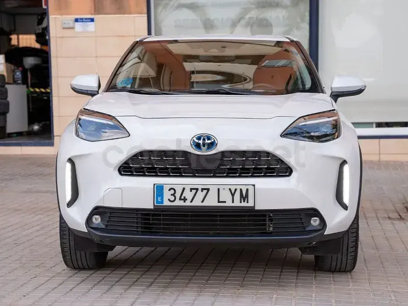 Usado Toyota Yaris Cross Active 116 CV (85 kW) 2021 Blanco SUV
