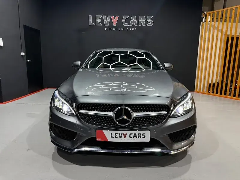 Usado Mercedes C220 170 CV (125 kW) 2017 Gris / plata Coupe