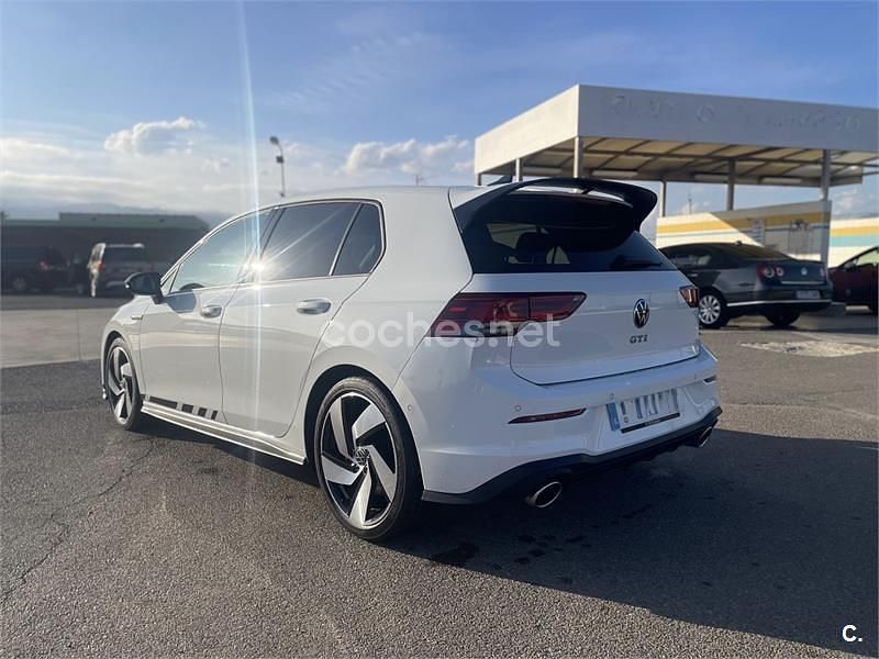 Usado VW Golf VIII GTI Clubsport 301 CV (221 kW) 2022 Blanco Berlina