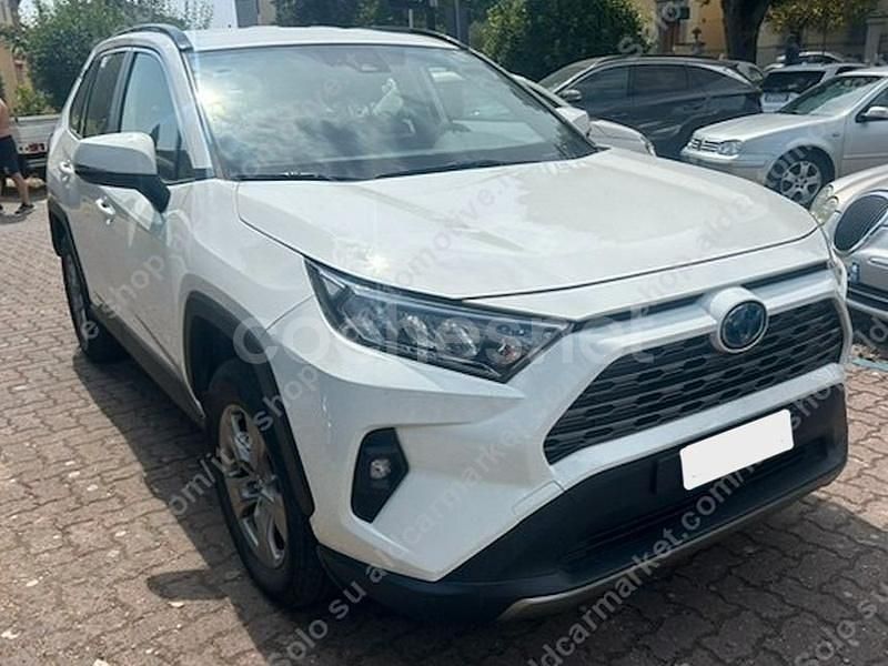 Blanco Usado 2022 Toyota RAV4 Hybrid Business Edition SUV | 32.800 € (Precio justo) - Imagen 1/4