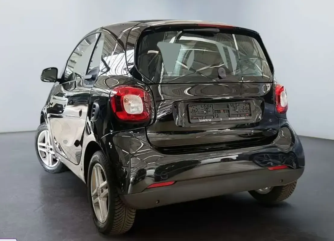 Usado Smart ForTwo Electric Drive 60 kW (82 CV) 2021 Negro Coupe