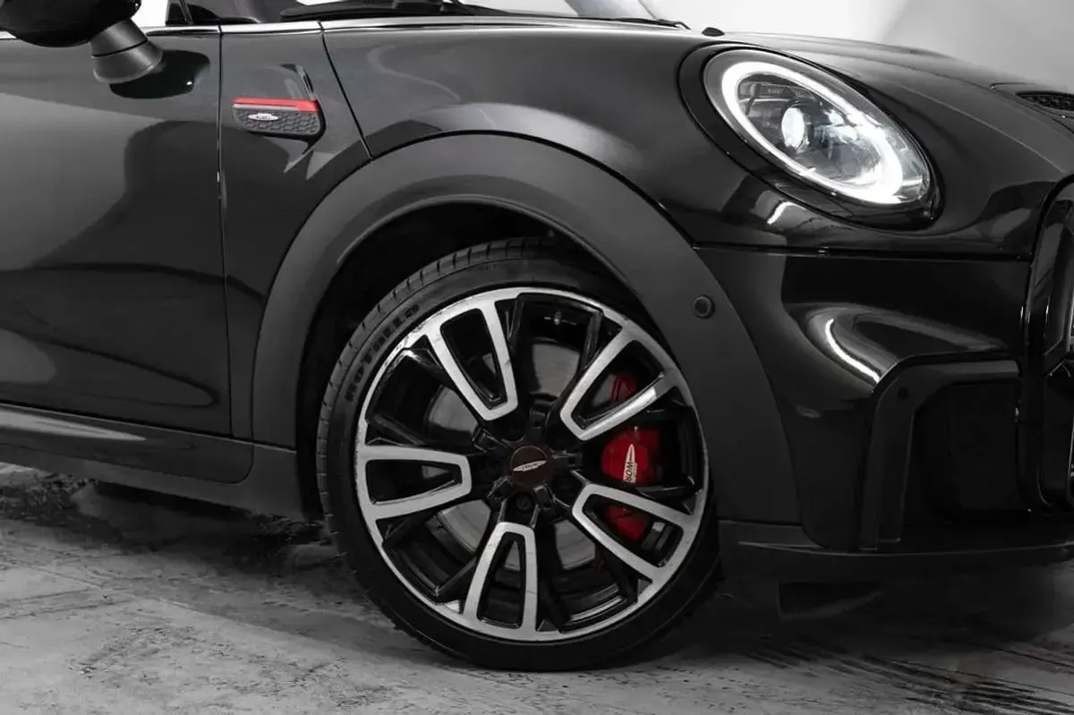 Usado Mini John Cooper Works Cabriolet 231 CV (169 kW) 2024 Negro Descapotable