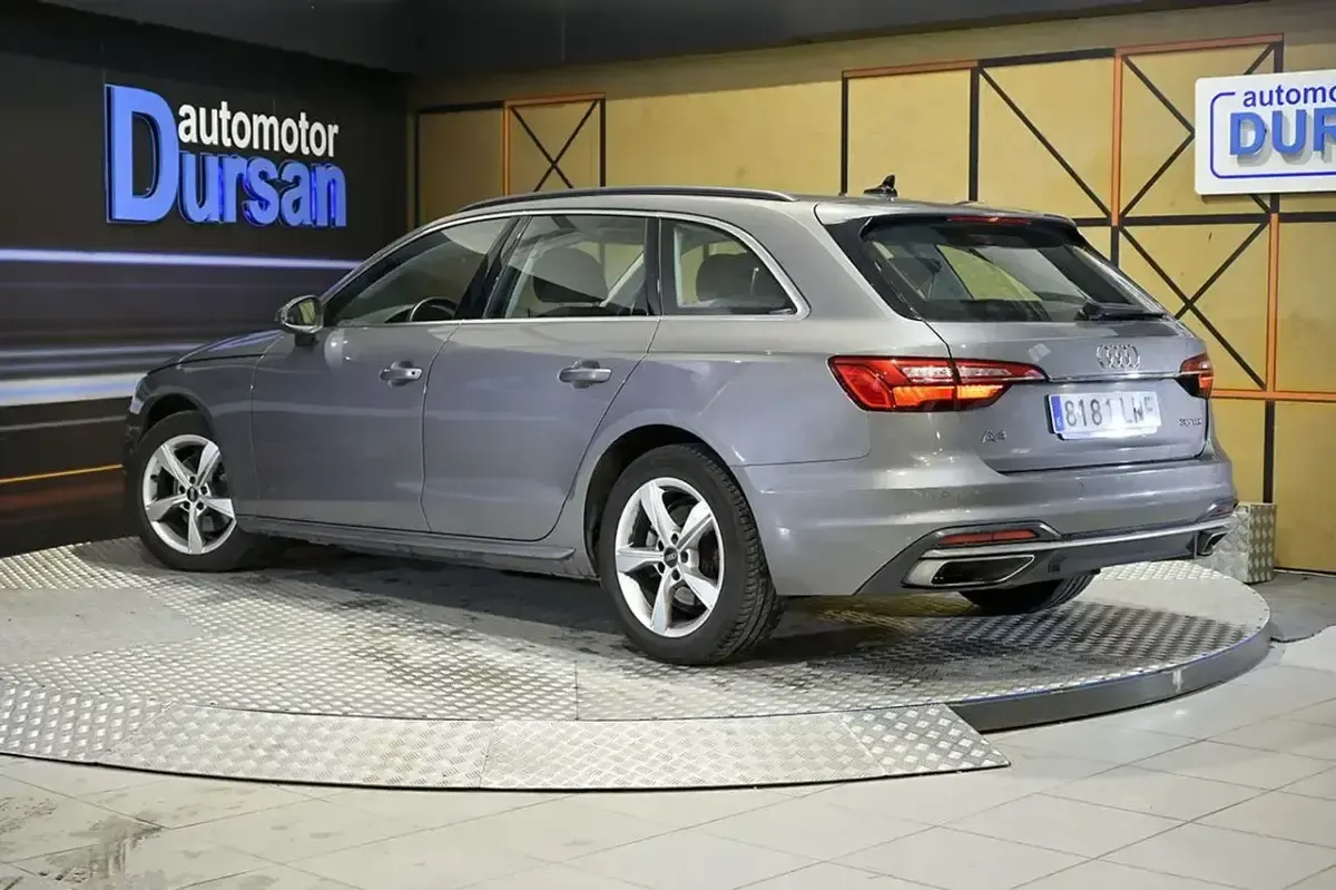Käytetty Audi A4 Advanced Plus 163 HP (119 kW) 2021 Harmaa Farmari